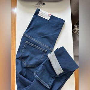 Maternity Uniqlo Jeans in L NWT
